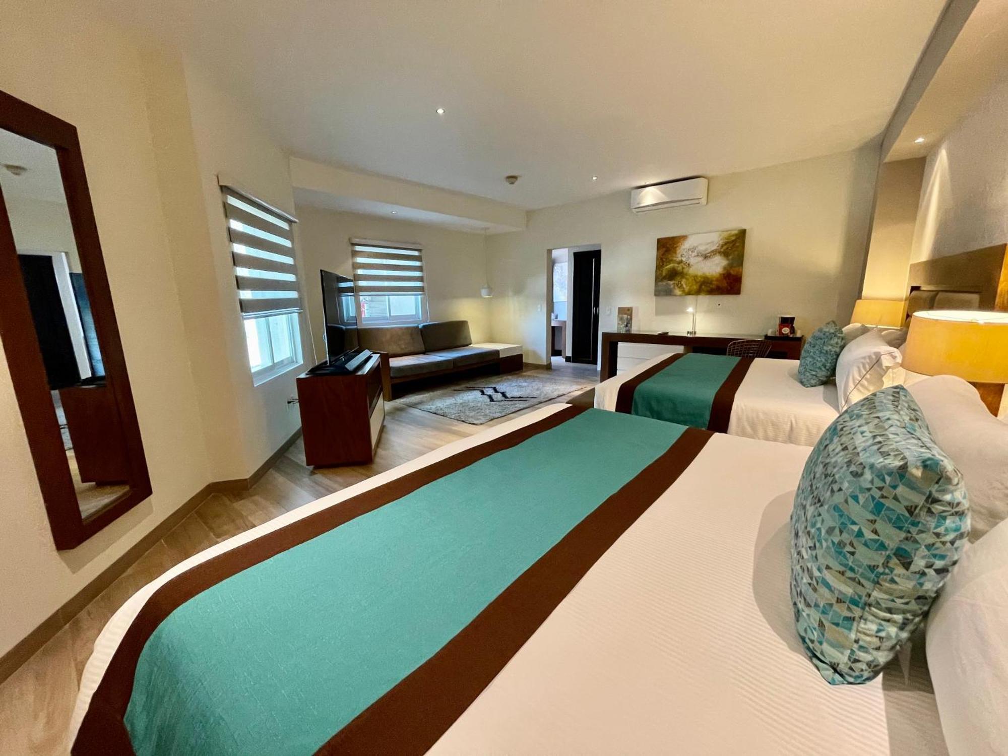 Áurea Hotel&Suites Zapopan Esterno foto