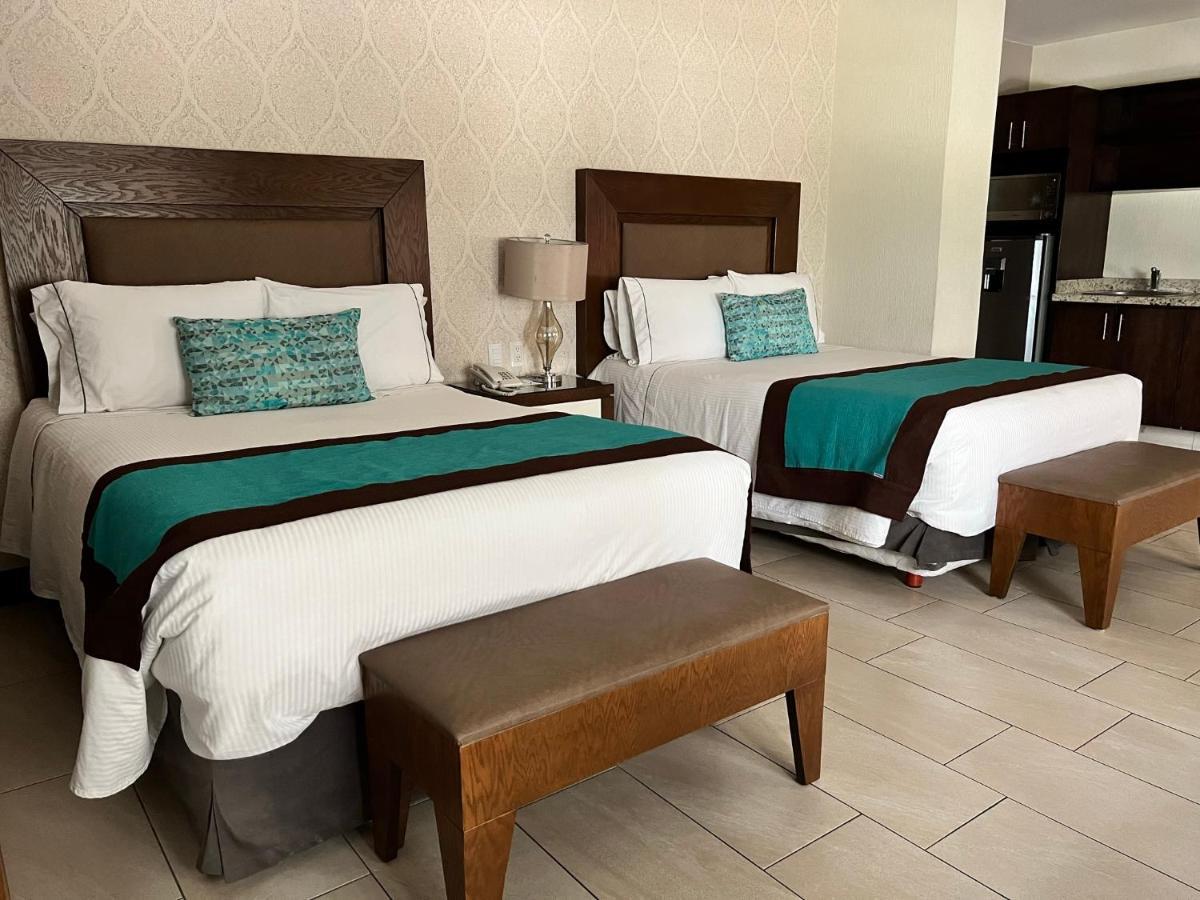 Áurea Hotel&Suites Zapopan Esterno foto