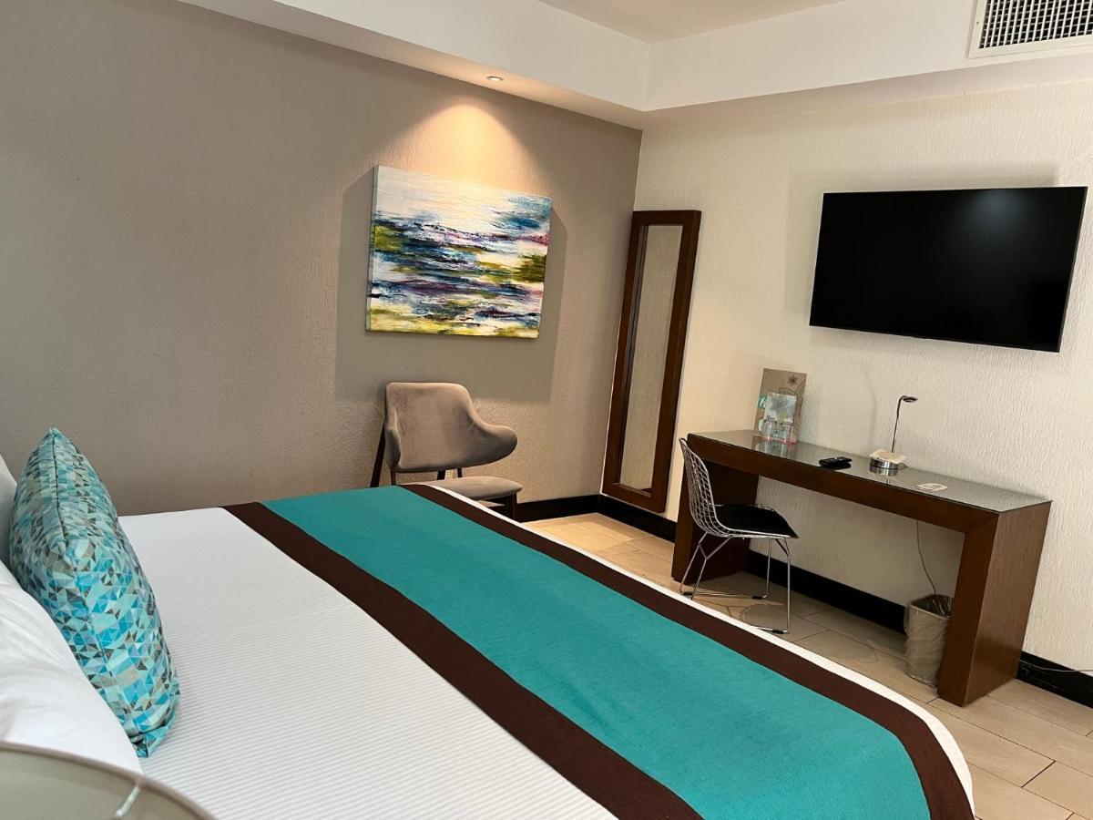 Áurea Hotel&Suites Zapopan Esterno foto