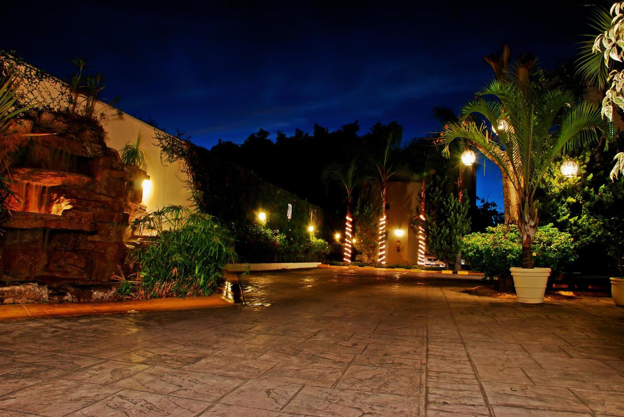 Áurea Hotel&Suites Zapopan Esterno foto
